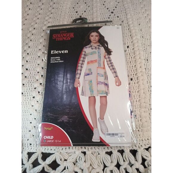 Stranger Things Eleven Costume Child Large 12-14 Spirit Halloween NEW Netflix - Picture 1 of 8